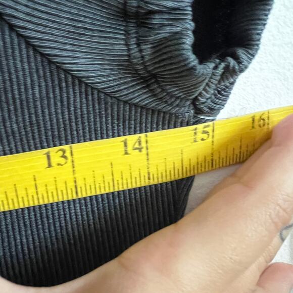 SOLD OUT - Picture 6 of 6